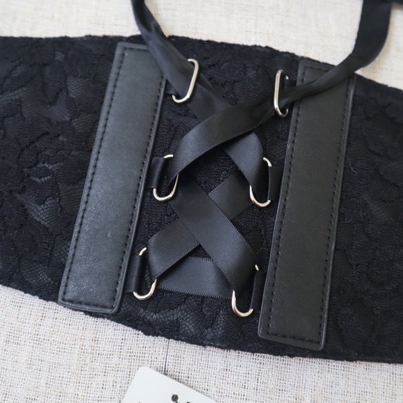 Torrid Black Lace Ribbon Corset NWT - Picture 4 of 15